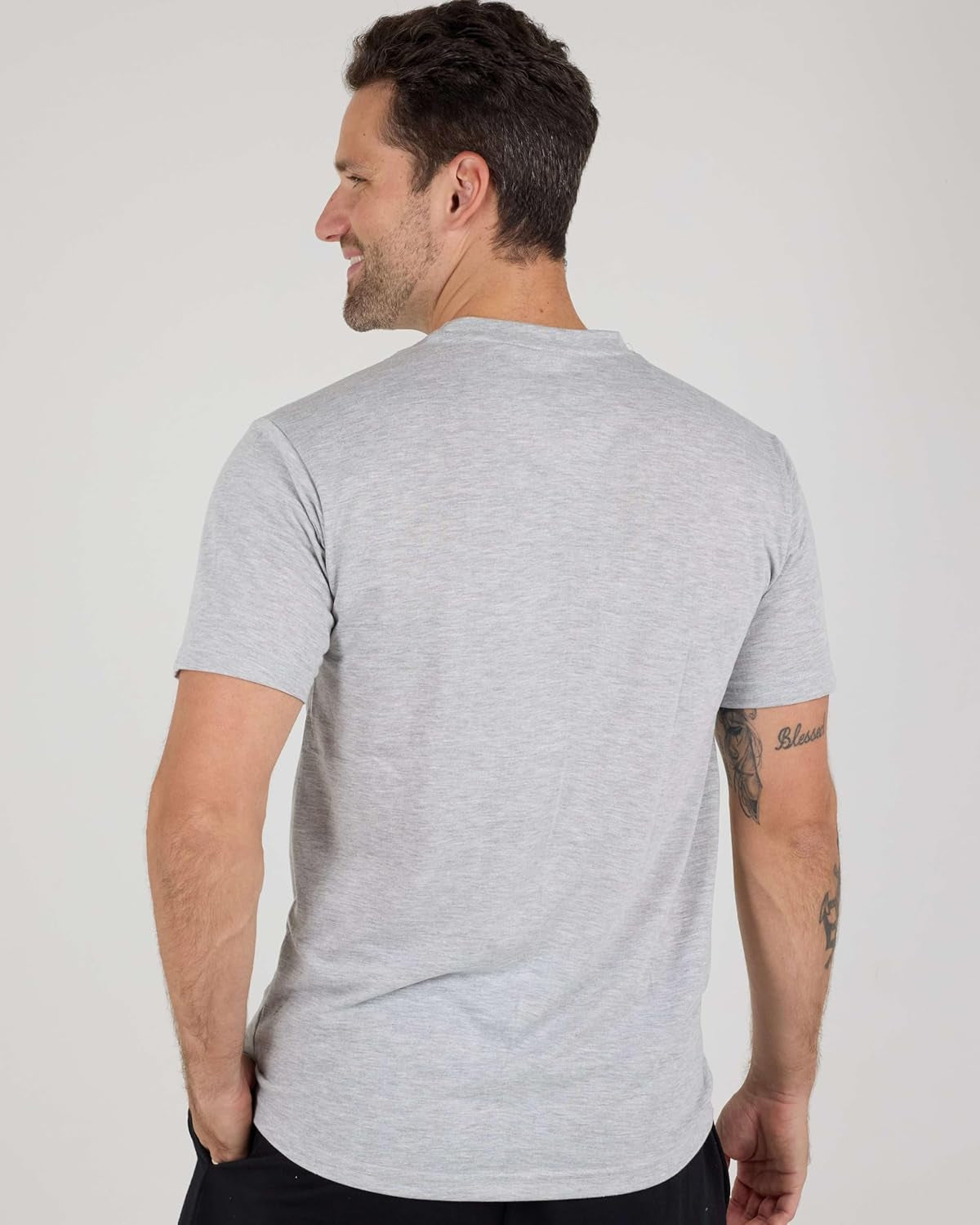 4 Pack: Men'S Cotton Performance Short Sleeve Crew Neck Pocket T-Shirt Athletic Top (Available in Big & Tall)